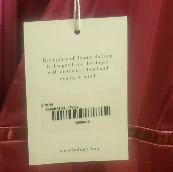 Elegant Burgundy Evening Gown - Picture 4 of 4